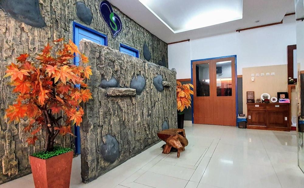 B Shaw Hotel Jakarta Exteriér fotografie
